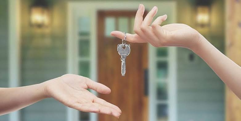 HUKUK PROFESÖRLERİ; KİRACILARI UYARIYOR.