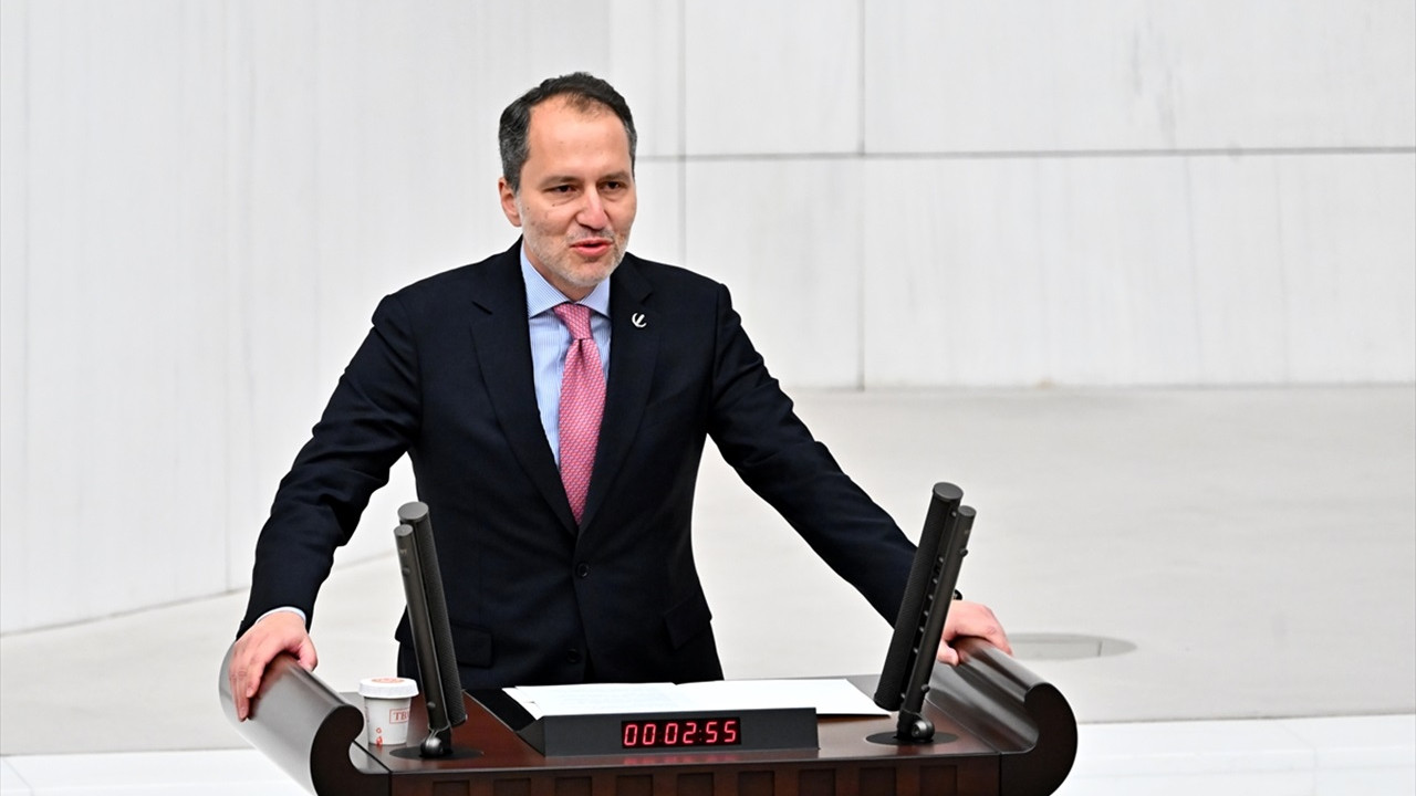 FATİH ERBAKAN: BELEDİYE BAŞKANLARIMIZ SİYASİ ŞANTAJLA AK PARTİ'YE TRANSFER EDİLİYOR.